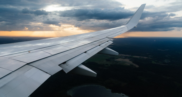 폐암 환자 에어앰뷸런스로 프놈펜에서 인천으로 이송 완료