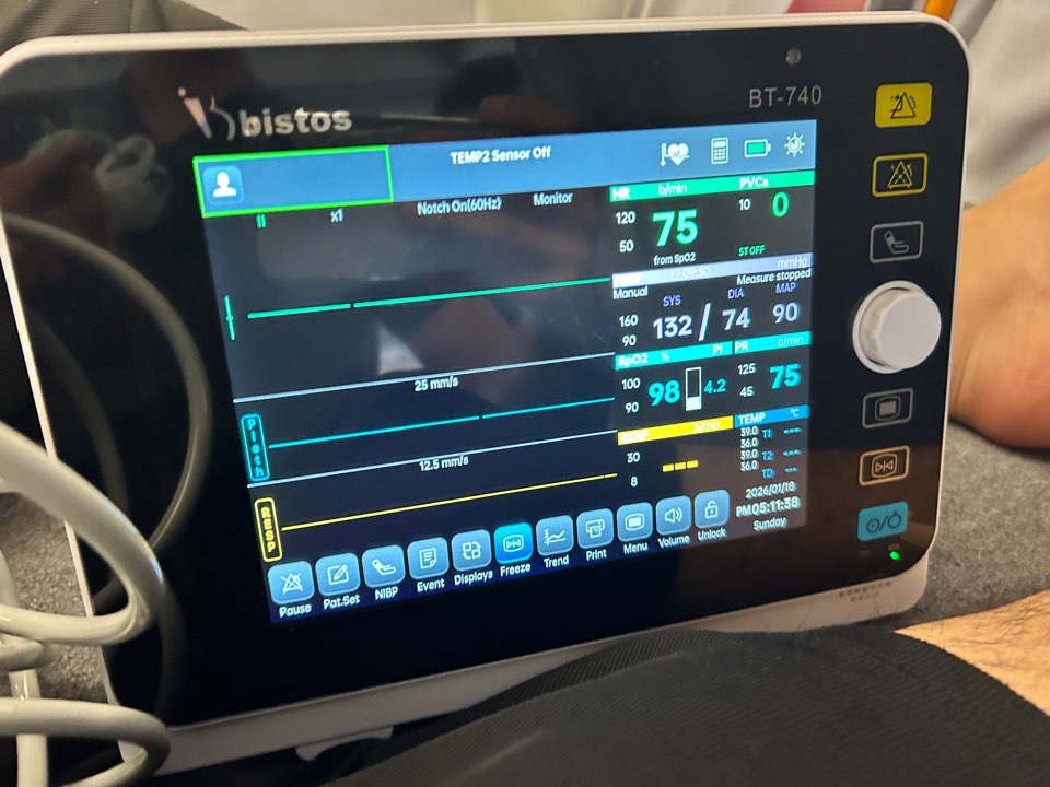 플라잉닥터스 심근경색환자 다낭에서 한국으로 이송완료