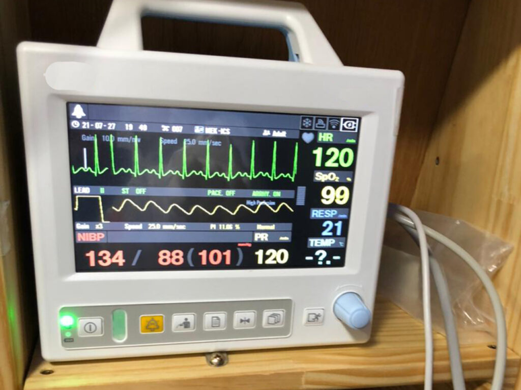 베트남 코로나환자 2명 에어앰뷸런스 이송