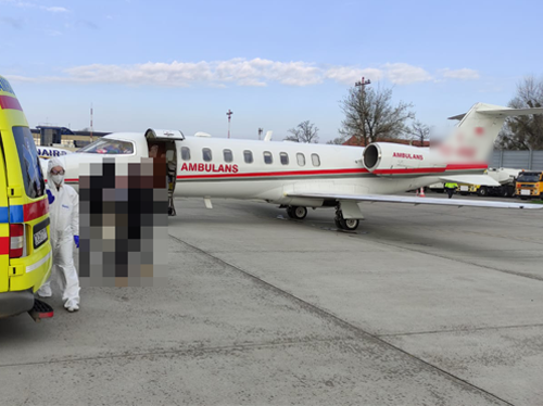 폴란드 코로나 환자, 에어앰뷸런스 환자이송