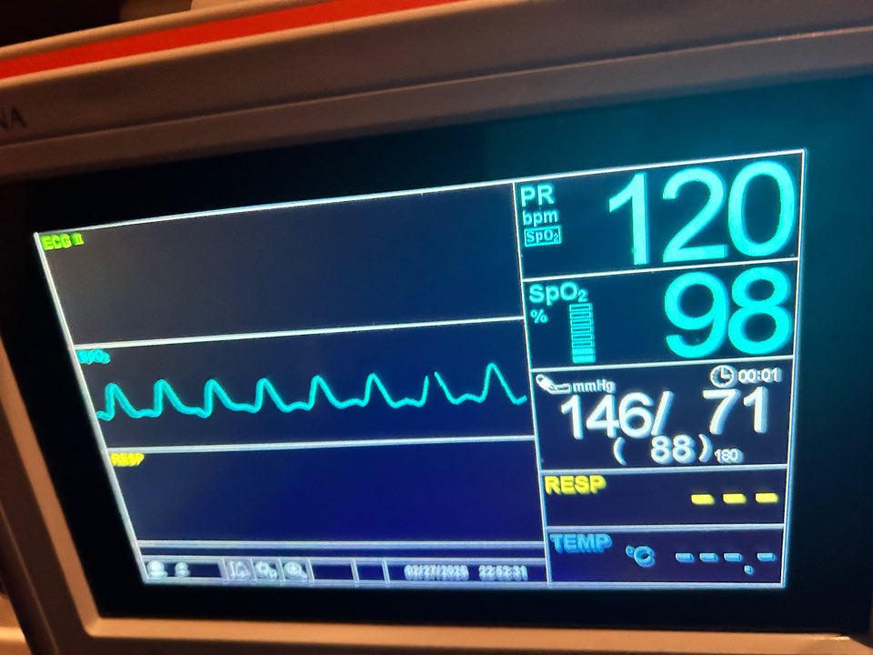 폐암환자 한국에서 베트남으로 이송완료