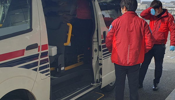 일본 뇌졸증 환자 의료진과 동반하여 한국으로 이송