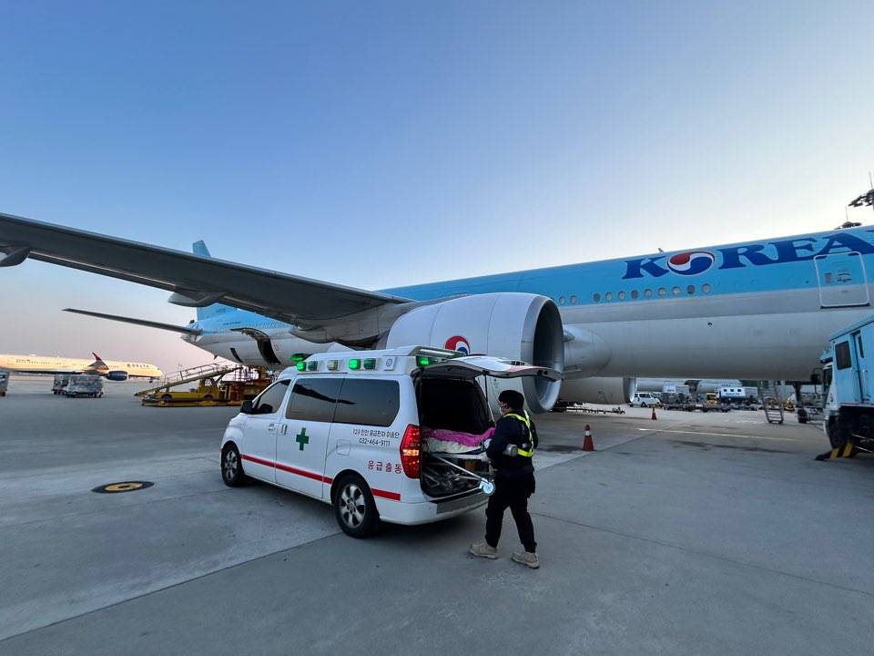 폐렴환자 프랑스에서 한국으로 이송완료