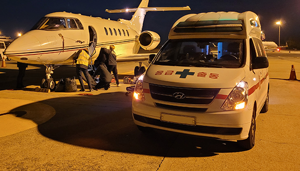 플라잉닥터스 에어앰뷸런스 태국 뇌출혈 환자 한국 이송