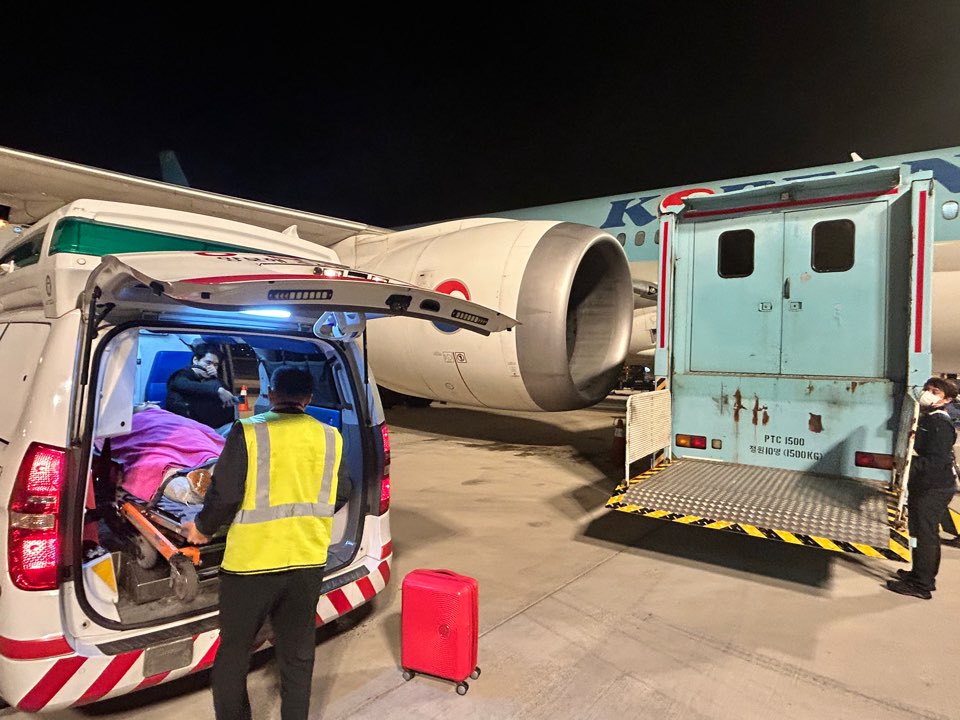 뇌출혈환자 일본에서 한국으로 이송완료